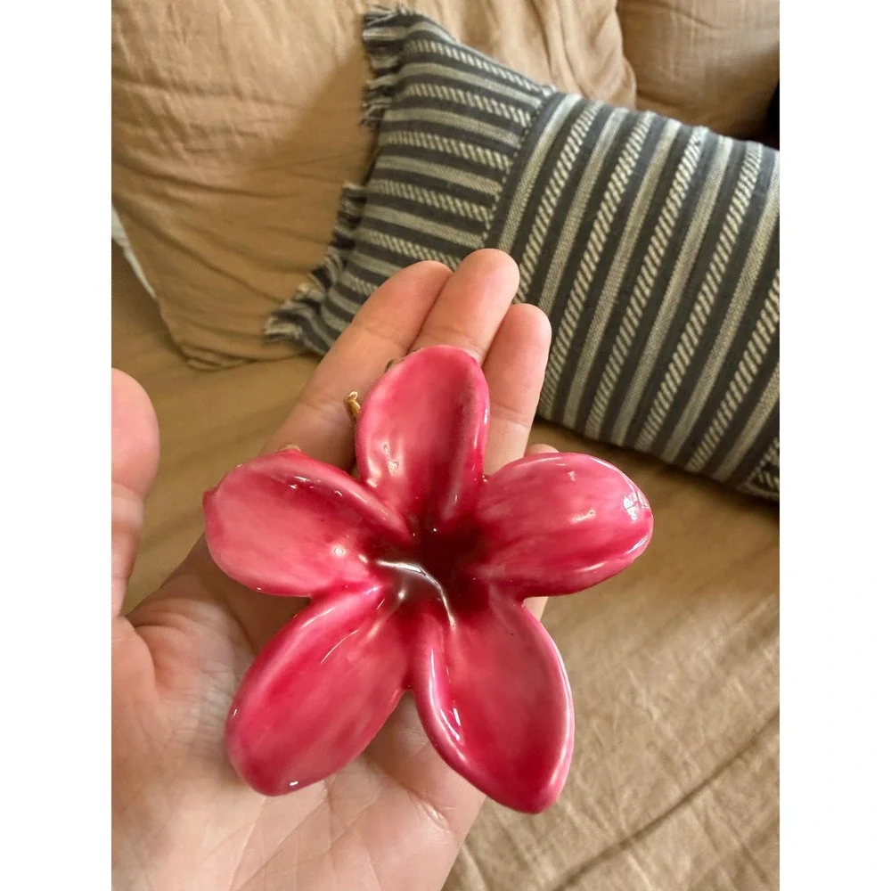 Zara Pink Plumeria Flower Hair Claw Clip Gold Tone Metal Tropical Enamel